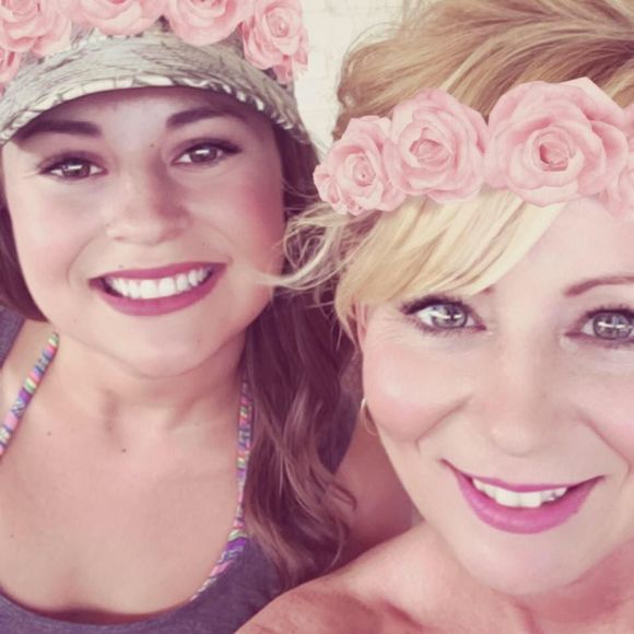 Meet your Posher, Heather - Picture 1 of 1